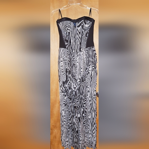 Bebe Addiction Maxi dress - Picture 3 of 4